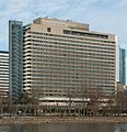 * Nomination A south view of the InterContinental Hotel, Frankfurt am Main --DXR 06:22, 6 February 2017 (UTC) * Promotion Good quality. -- Johann Jaritz 06:37, 6 February 2017 (UTC)