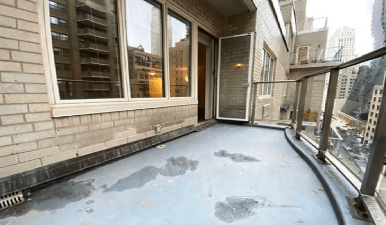 imagenew/virtualRenovation/cover/ReplaceFloor-Before